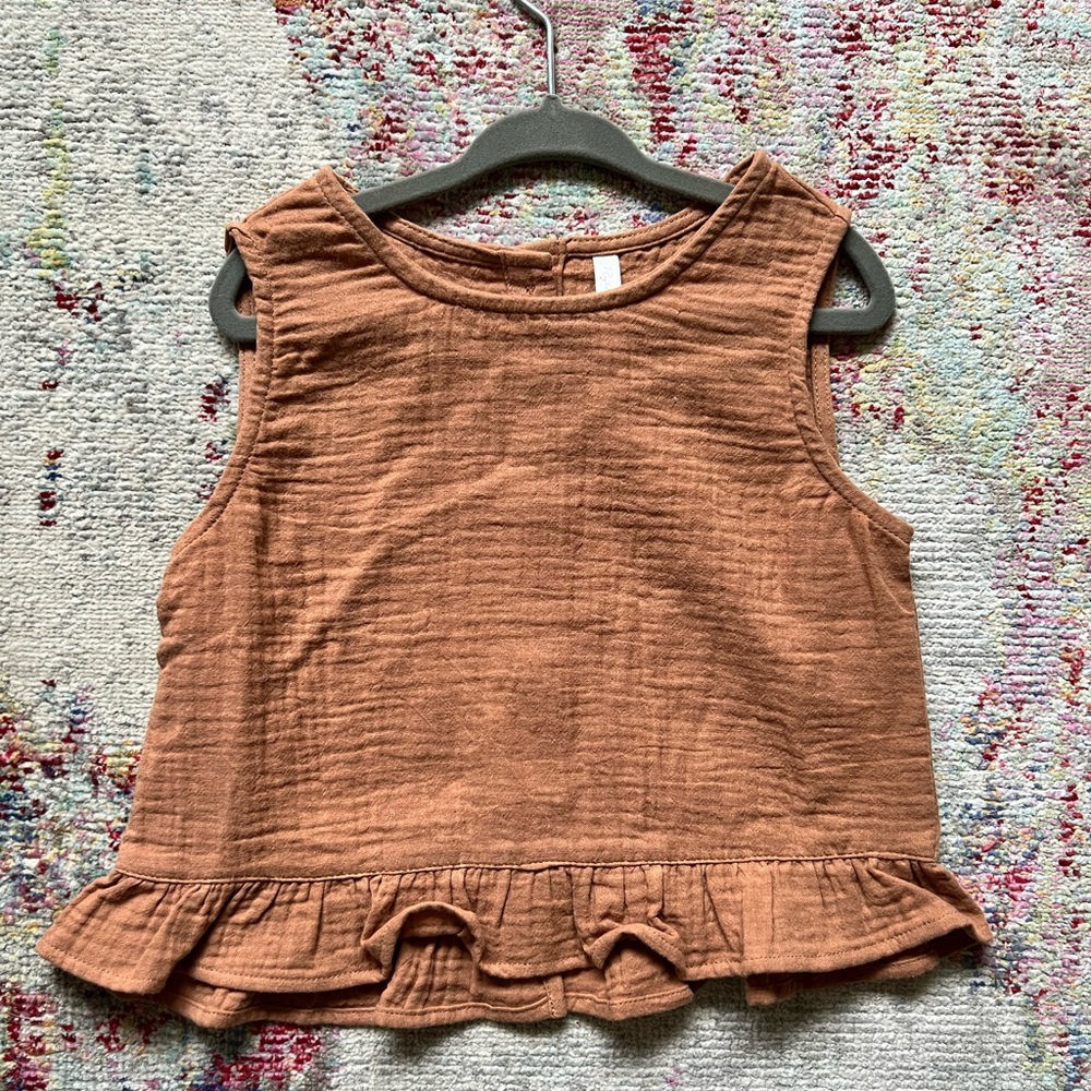 NEW Rylee + Cru cute ruffled top